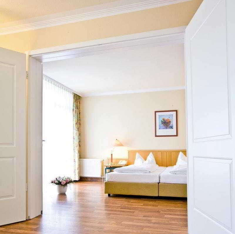 Seehotel Grossherzog Von Mecklenburg Boltenhagen  Exterior foto