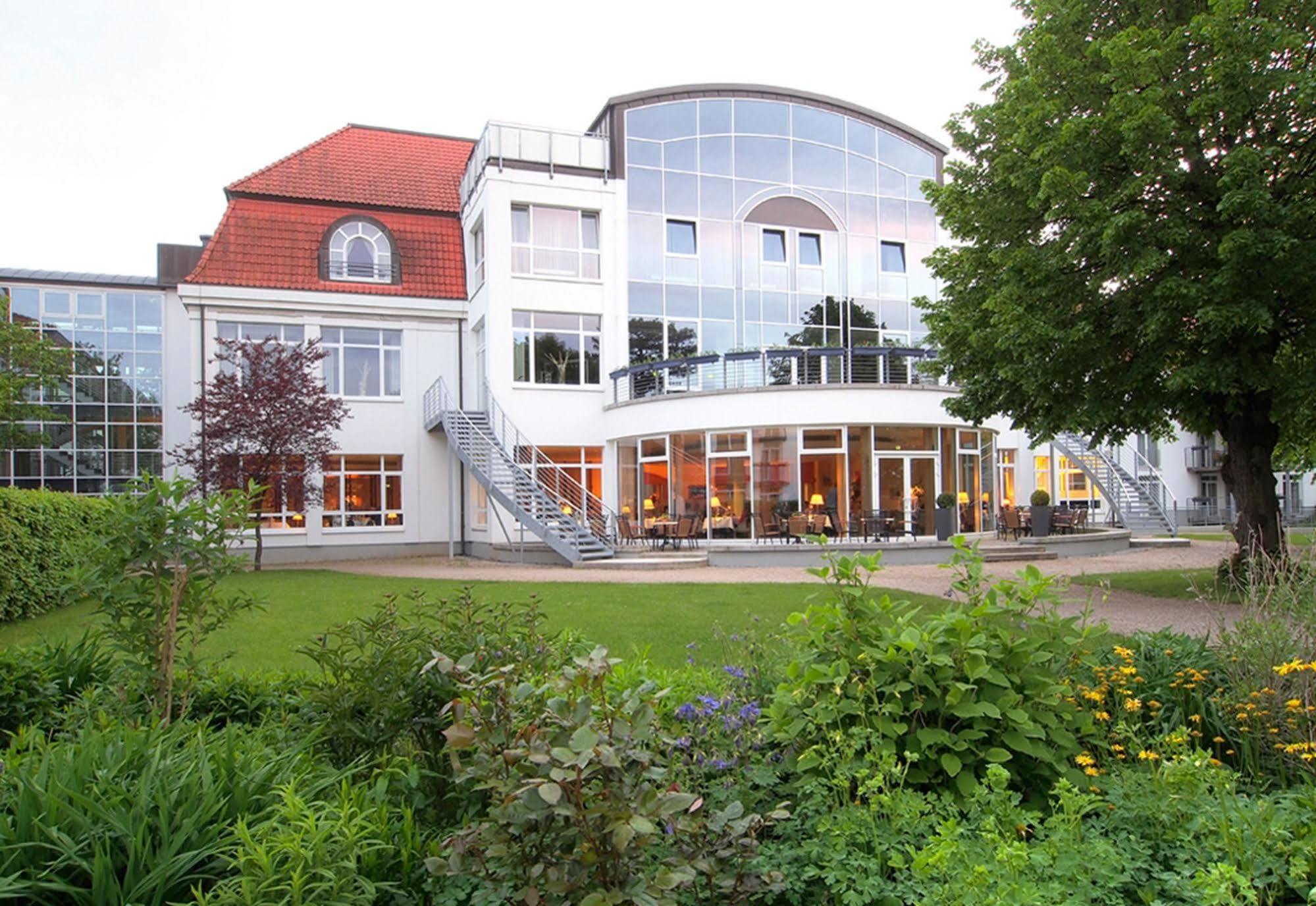 Seehotel Grossherzog Von Mecklenburg Boltenhagen  Exterior foto